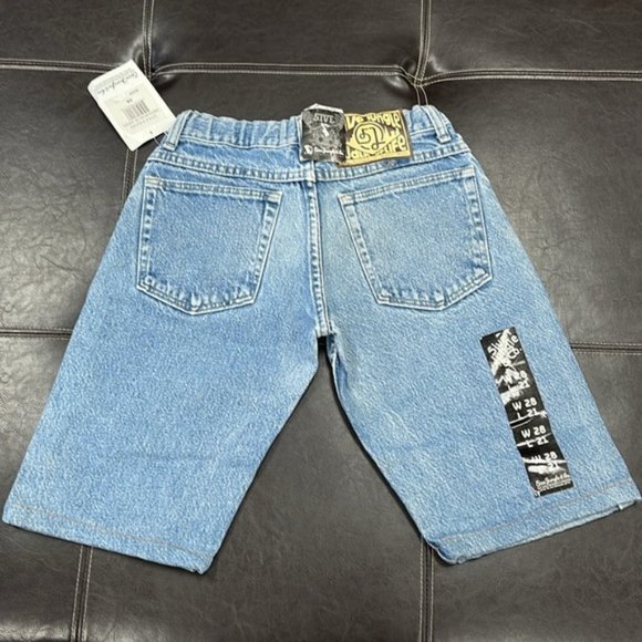 (U) 5ive Jungle & Co Women's Jean Shorts - Picture 4 of 9